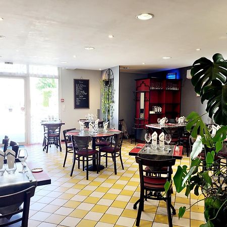 Auberge Des Lacs Bleus Clérac Esterno foto